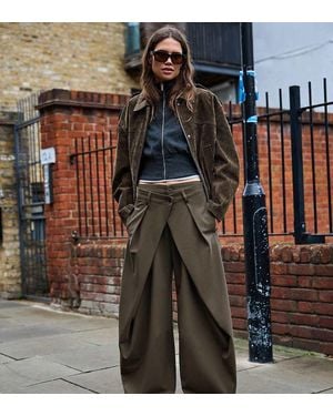 Bershka Tall Barrel Trousers With Pleats - Brown