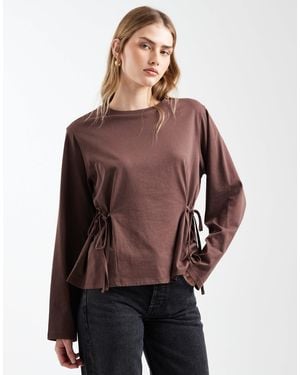 ASOS Cinch Tie Side Detail Long Sleeve Tee - Brown