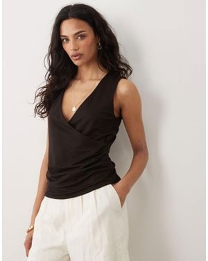 Mango Can V Neck Sleeveless Top Co-Ord - Black