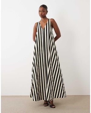 4th & Reckless Vestito Lungo A Trapezio - Bianco