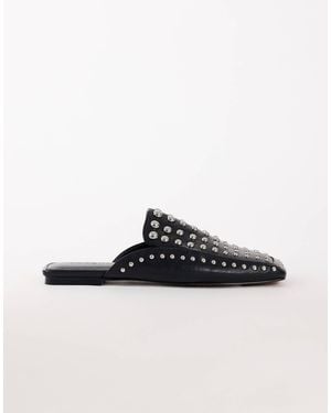 TOPSHOP Bianca Studded Flat Shoe - Black