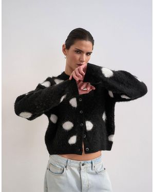 TOPSHOP – angeraute, gepunktete strickjacke - Schwarz