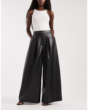 ASOS Pantaloni Sartoriali Effetto Pelle Super Ampi Neri Effetto Crackle - Nero