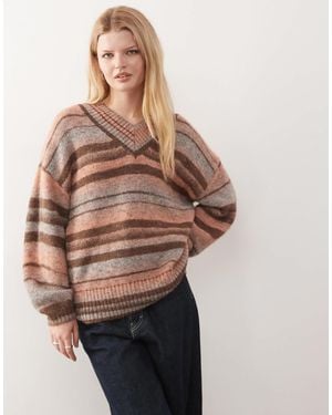 Monki Oversized V Neck Sweater - Natural