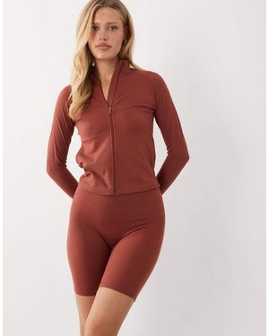 4505 Icon High Waist 8 Inch legging Short - Red