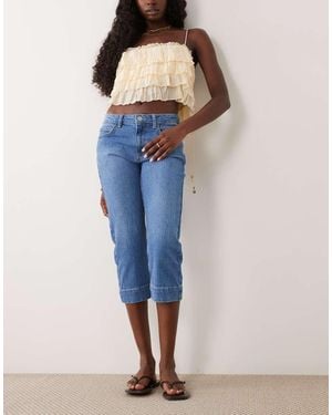 ASOS Pantalones Capri Azules De Talle Bajo Con Lavado Medio