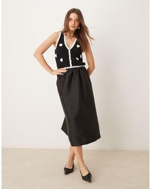 Gina Tricot Gonna Midi A Ruota Nera Con Fondo Voluminoso A Palloncino - Nero