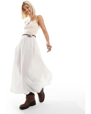 Free People Vestito Con Spalline Sottili Chiaro Con Gonna Al Polpaccio E Stampa A Zig-Zag - Bianco