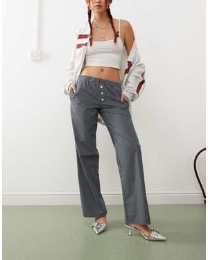 Edikted Ellery Pull On Boxer Style Trouser - White