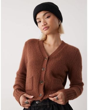 Monki – cropped strickjacke - Braun