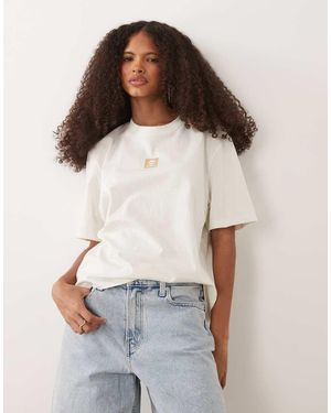 Timberland Camiseta De Manga Corta Con Logo Apilado - Marrón