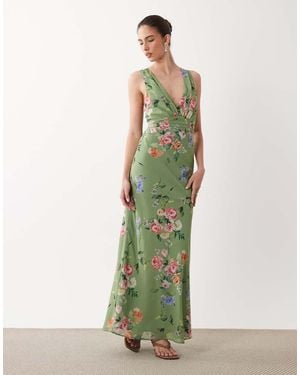 Hope & Ivy V Neck Button Front Maxi Dress With Tie Waist - Green