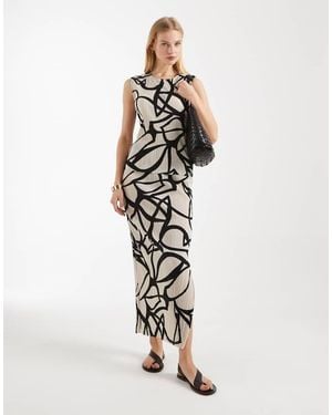 Vero Moda Plisse Maxi Skirt Co-Ord - White