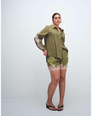 Never Fully Dressed Satijnen Short Met Kanten Zoom - Groen