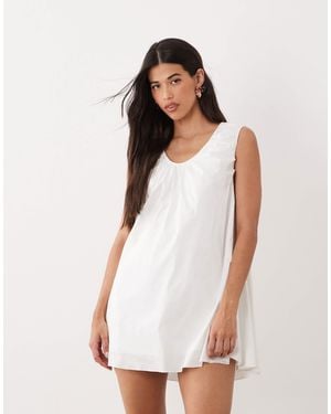 Fashionkilla Exclusive Poplin Scoop Ruched Neck Detail Trapeze Mini Dress - White