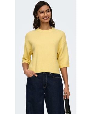 Jdy Chloe gerippter pullover mit rundhalsausschnitt und überschnittenen schultern - Gelb