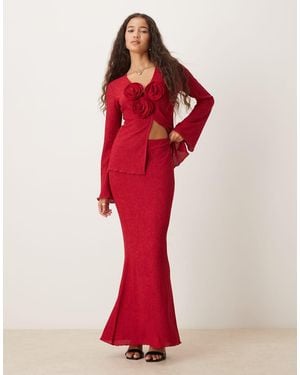 Pretty Lavish Evalina Crinkle Maxi Skirt Co-ord - Red