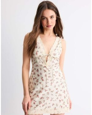 Stradivarius Short Sateen Lace Dress - White