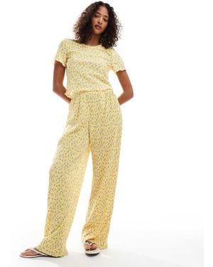 Pieces Mini Plisse Wide Leg Trouser Co-ord - Yellow
