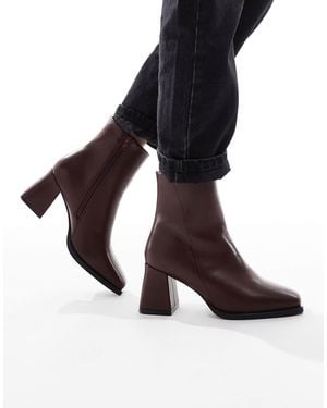 SEQWL Wide Fit Block Heel Mid Ankle Boots - Red