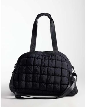 4505 Puffy Quilted Bowler Bag With External Pocket And Trainer Compartment - Black
