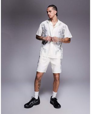 Liquor N Poker Royal Emblem Print Motif Shorts - Grey