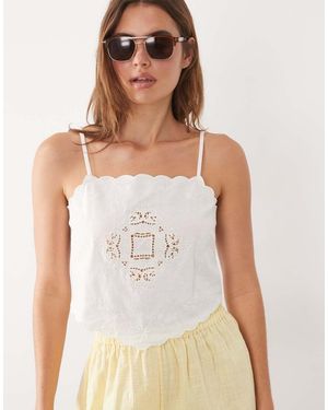 New Look Geborduurde Zakdoek Camitop - Wit