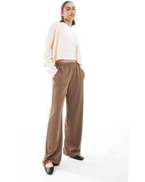 Bershka Wide Leg Soft Knit sweatpants - White