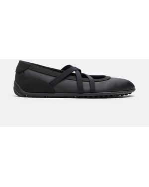 Stradivarius Sneakerinas mit überkreuzten riemen - Weiß