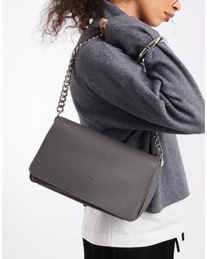 PASQ Sac bandoulière avec chaîne et rabat effet grainé - Gris