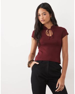 ASOS Gestricktes langarmoberteil mit schlüssellochausschnitt - Rot