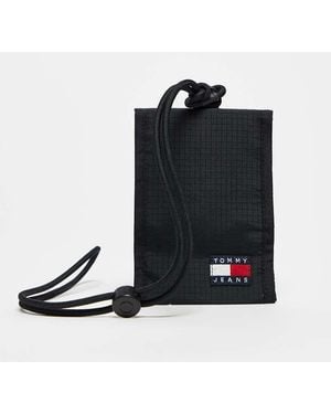 Tommy Hilfiger Timeless Cardholder With A Strap - Black