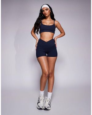 4505 Short moulant court 8 cm doux au toucher à taille croisée - marine foncé - Bleu