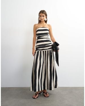 TOPSHOP – trägerloses maxikleid - Weiß
