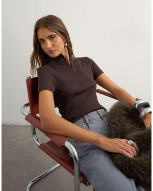 TOPSHOP High Neck Zip Through Short Sleeve Rib Top - Brown
