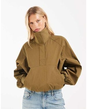 ASOS Giacca Sportiva Tecnica Con Collo A Imbuto E Fondo Con Coulisse - Neutro