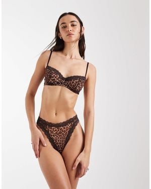 Lindex – tanga aus netzstoff mit spitzenborte und leopardenmuster - Pink