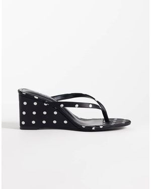 SIMMI Simmi London Wedge Toe Thong Sandals - White