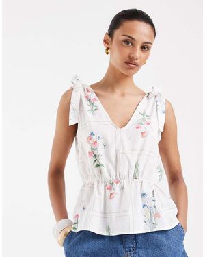Vero Moda Top Con Fondo Peplo Allacciato Sulle Spalle Con Stampa Di Fiori Selvatici - Bianco