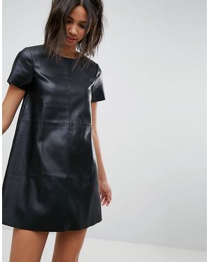 Robes courtes et mini Stradivarius pour femme Reductions en ligne jusqu a 60 Lyst Page 2
