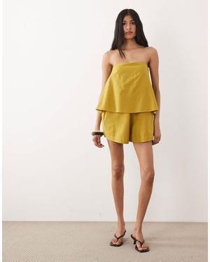 ASOS Combishort bandeau double épaisseur à imprimé fruits tropicaux - Jaune