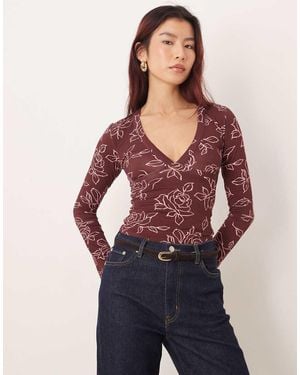 Motel Emesy Long Sleeve V Neck Top - Blue