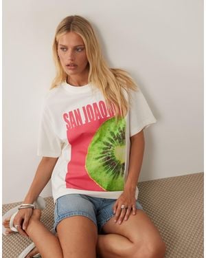 ASOS Oversized T-shirt With San Joaquin Kiwi Graphic - Multicolor