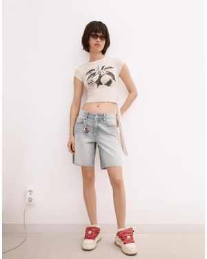 Bershka Bermuda style skateur en denim - clair - Gris