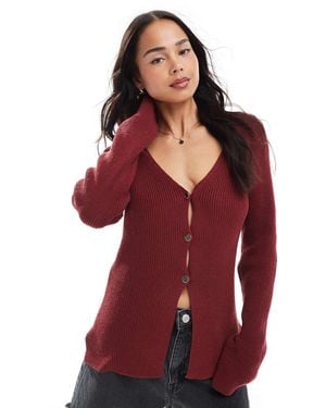 ASOS Gilet structuré en maille avec col v et boutons dorés - bordeaux - Rouge