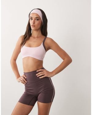 4505 Active Scoop Neck Light Support Sports Bra With Adjustable Straps - Multicolor