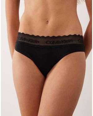 Calvin Klein Modern Cotton Kanten String - Zwart