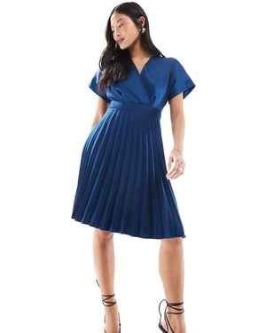 Closet London Petite Wrap Front Pleated Midi Skater Dress - Blue