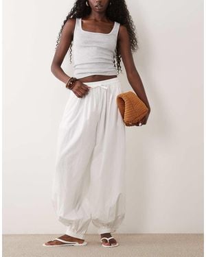 ARKET Pantaloni Balloon - Bianco