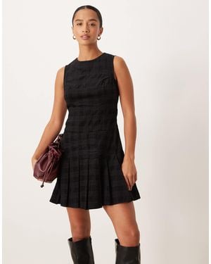 Nobody's Child Petite Pleated Mini Dress - Black